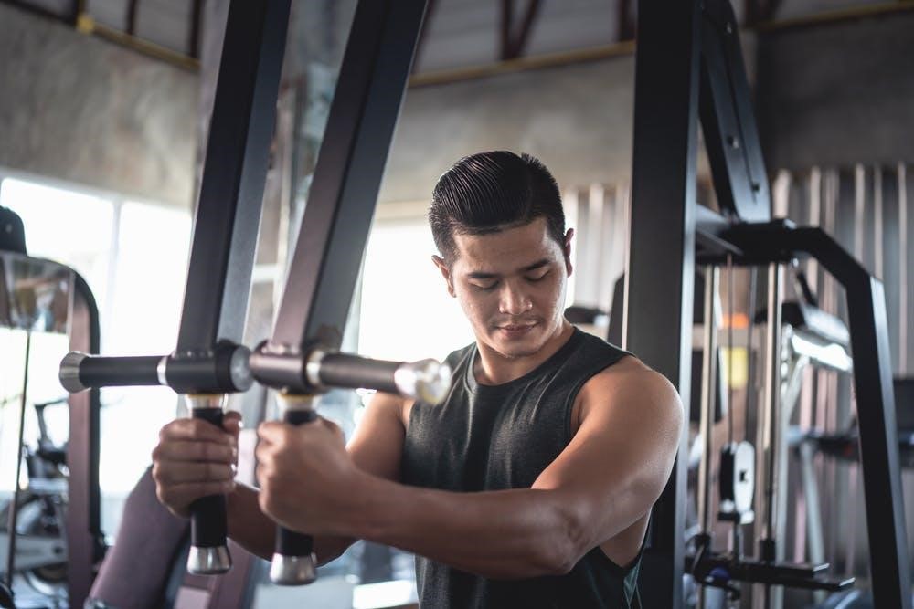 Khắc phục tình trạng đau lưng dưới khi tập Gym như thế nào?