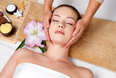 Trẻ ra 10 tuổi sau một liệu trình massage Nhật Bản